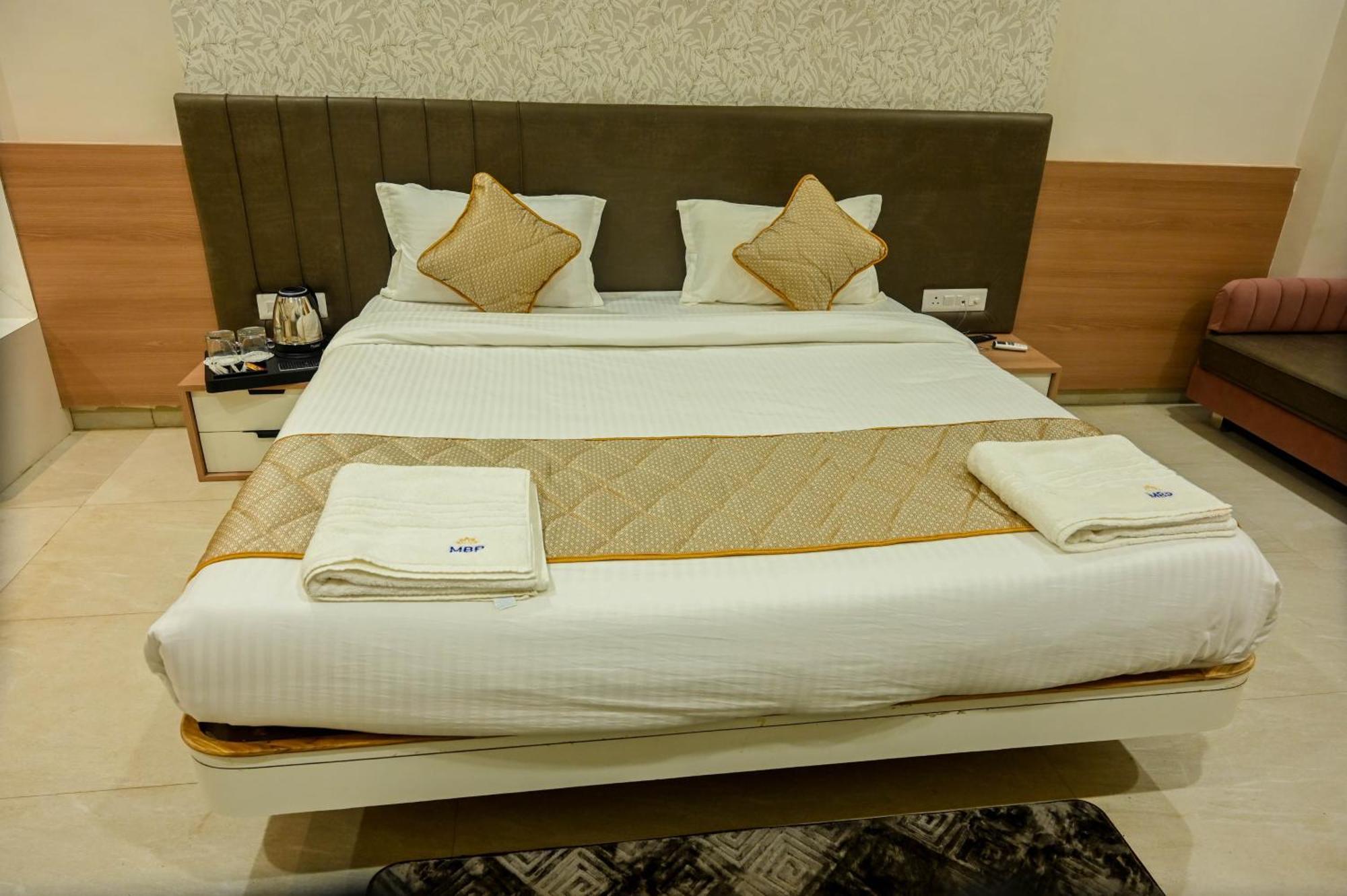 Hotel Maa Bhagwati Palace Khandwa 외부 사진